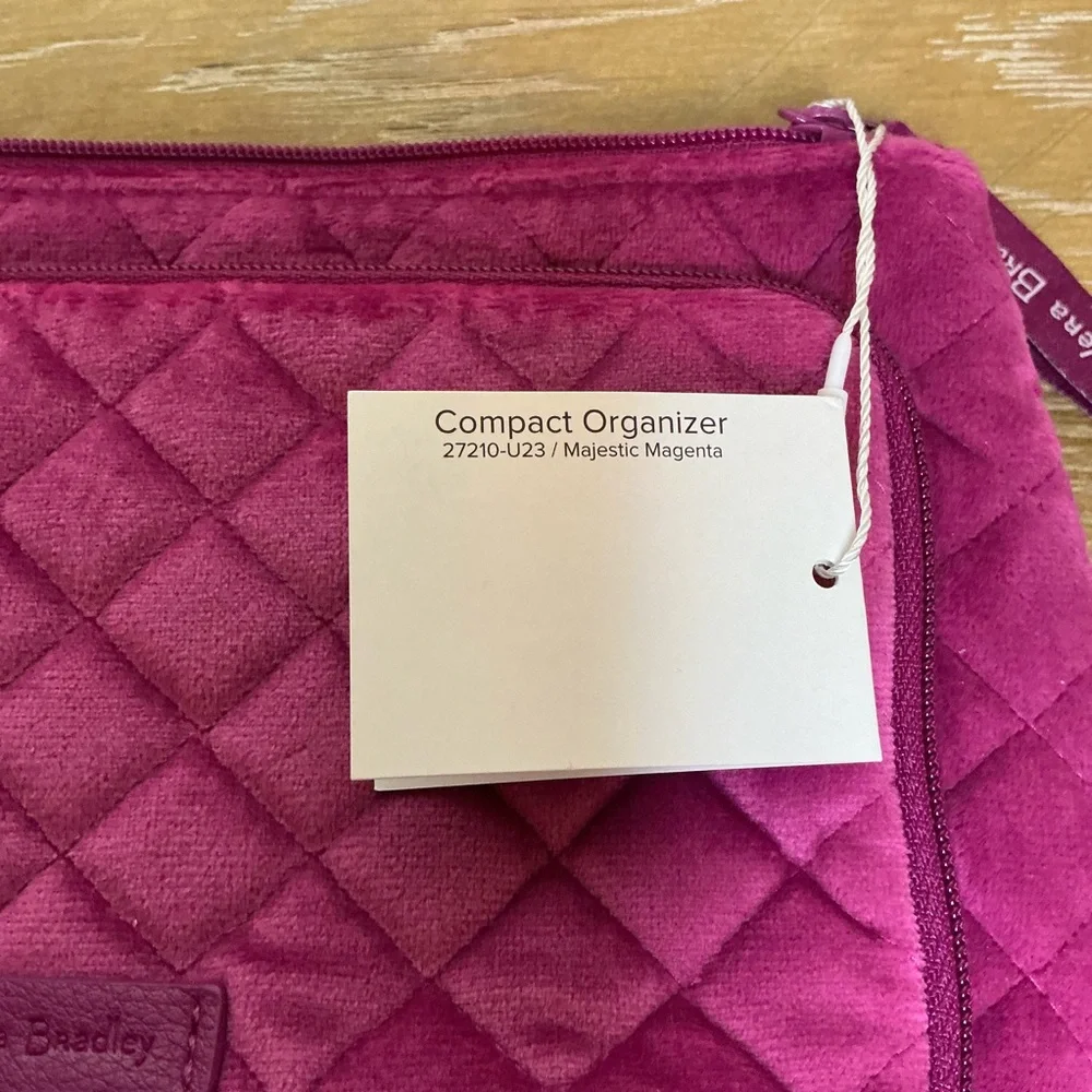 NWT Vera Bradley Majestic Magenta Compact Organizer